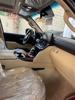 تۆیۆتا لاند کروزەر